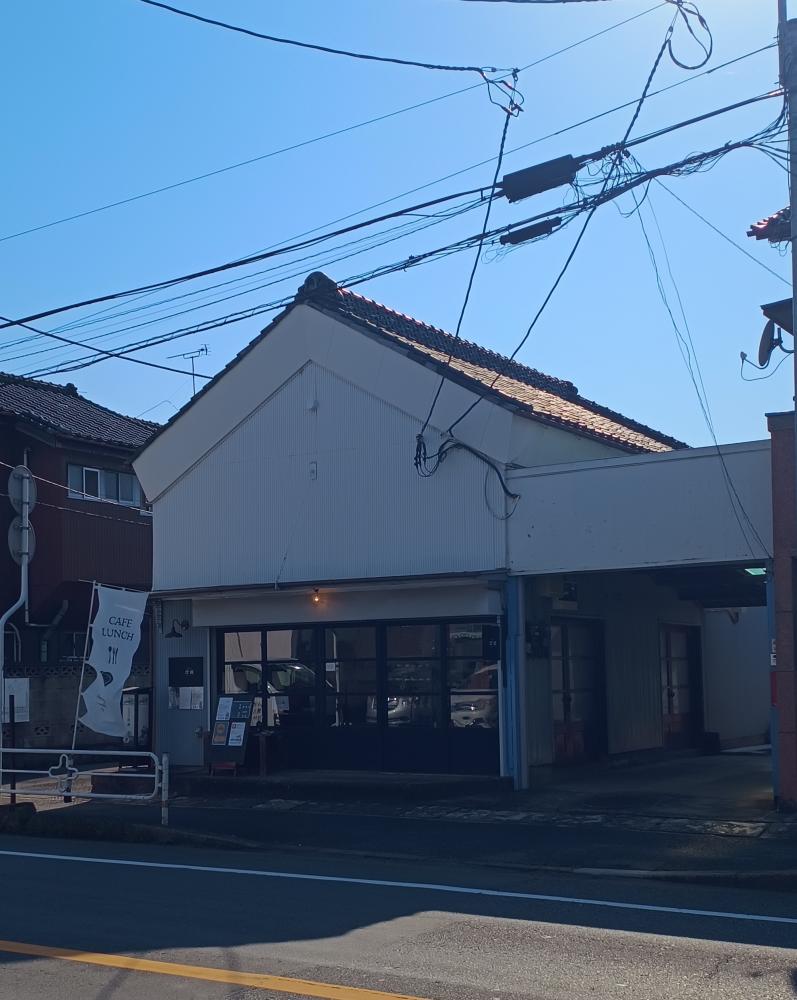 灯環さん店舗トリミング.jpg